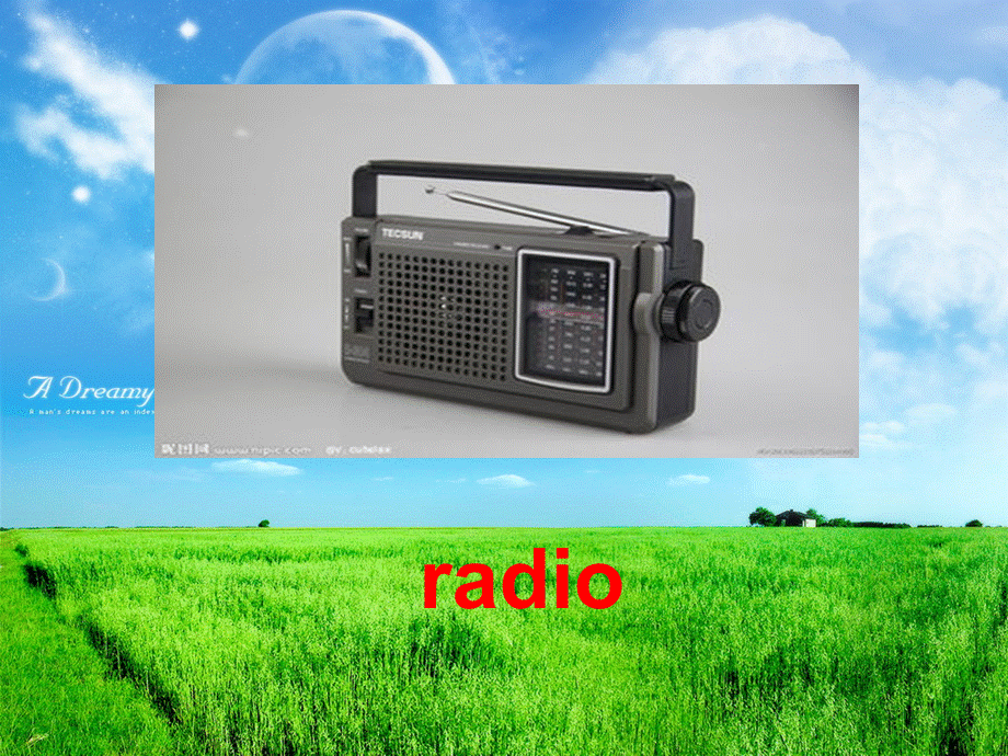 Module2__Unit1_She’s_listening_to_the_radio.ppt_第3页